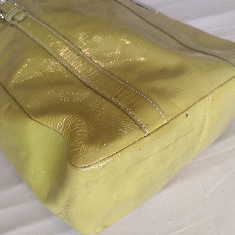 Coach Patent Leather Purse - Picture 13 of 16